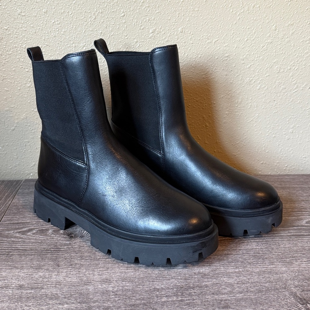 Schutz Billie Casual Leather Bootie 8.5